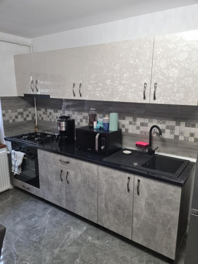 Anto1 Apartment Кълъраш Екстериор снимка