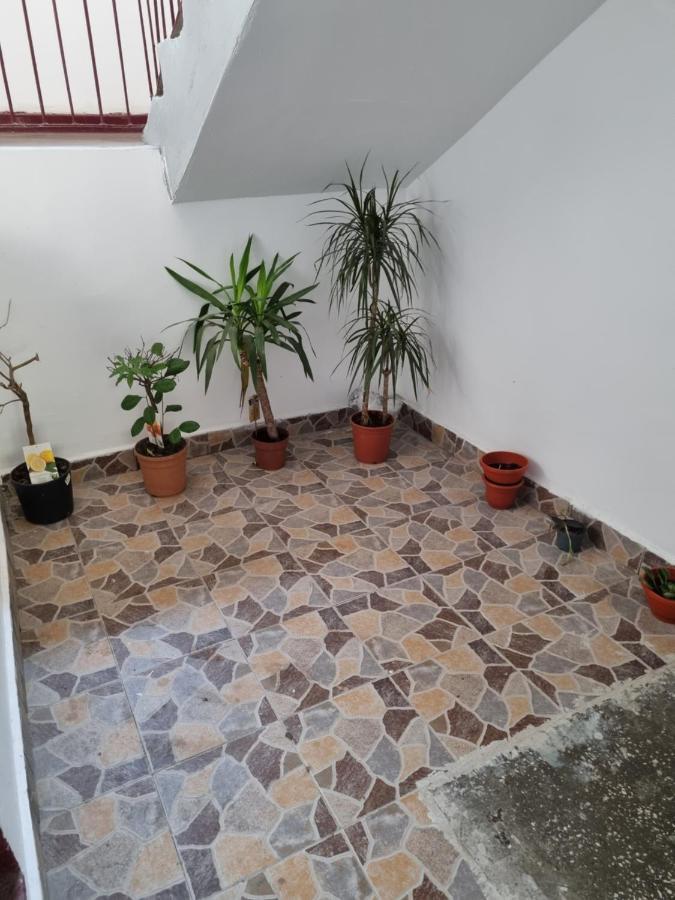 Anto1 Apartment Кълъраш Екстериор снимка